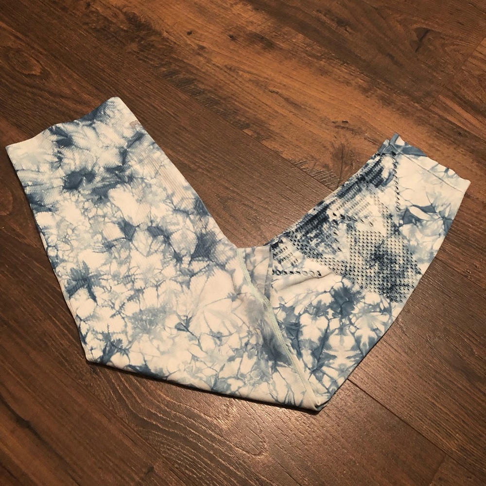 *SOLD* VS Pink Seamless leggings
